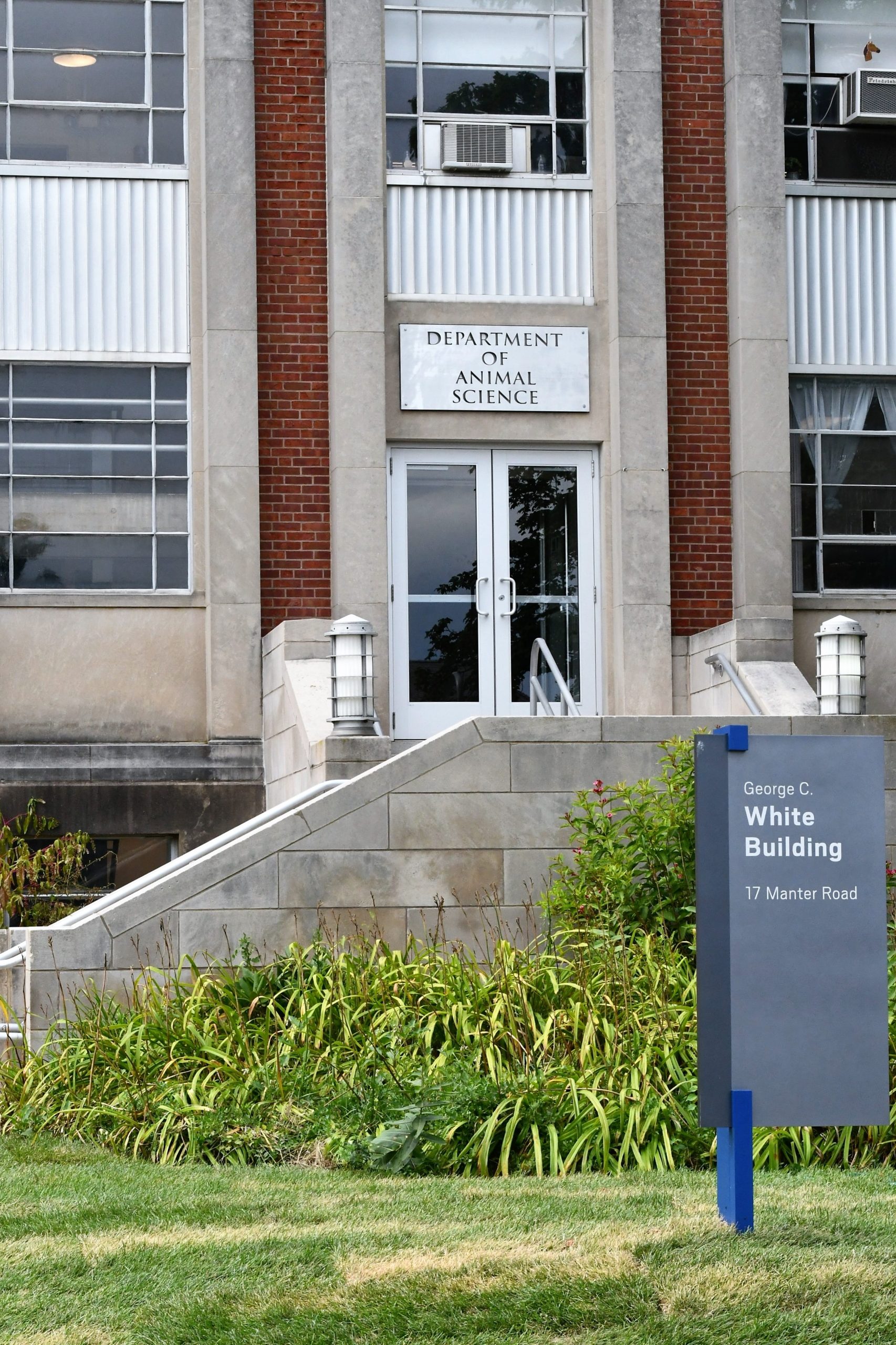 Visit Animal Barns Department of Animal Science